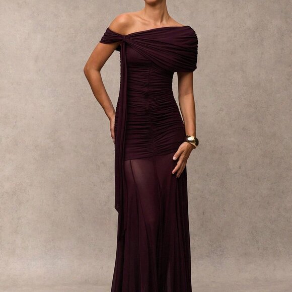 Red Violet Elegant Women's A-Line Flowing Dress - Picture 5 of 8